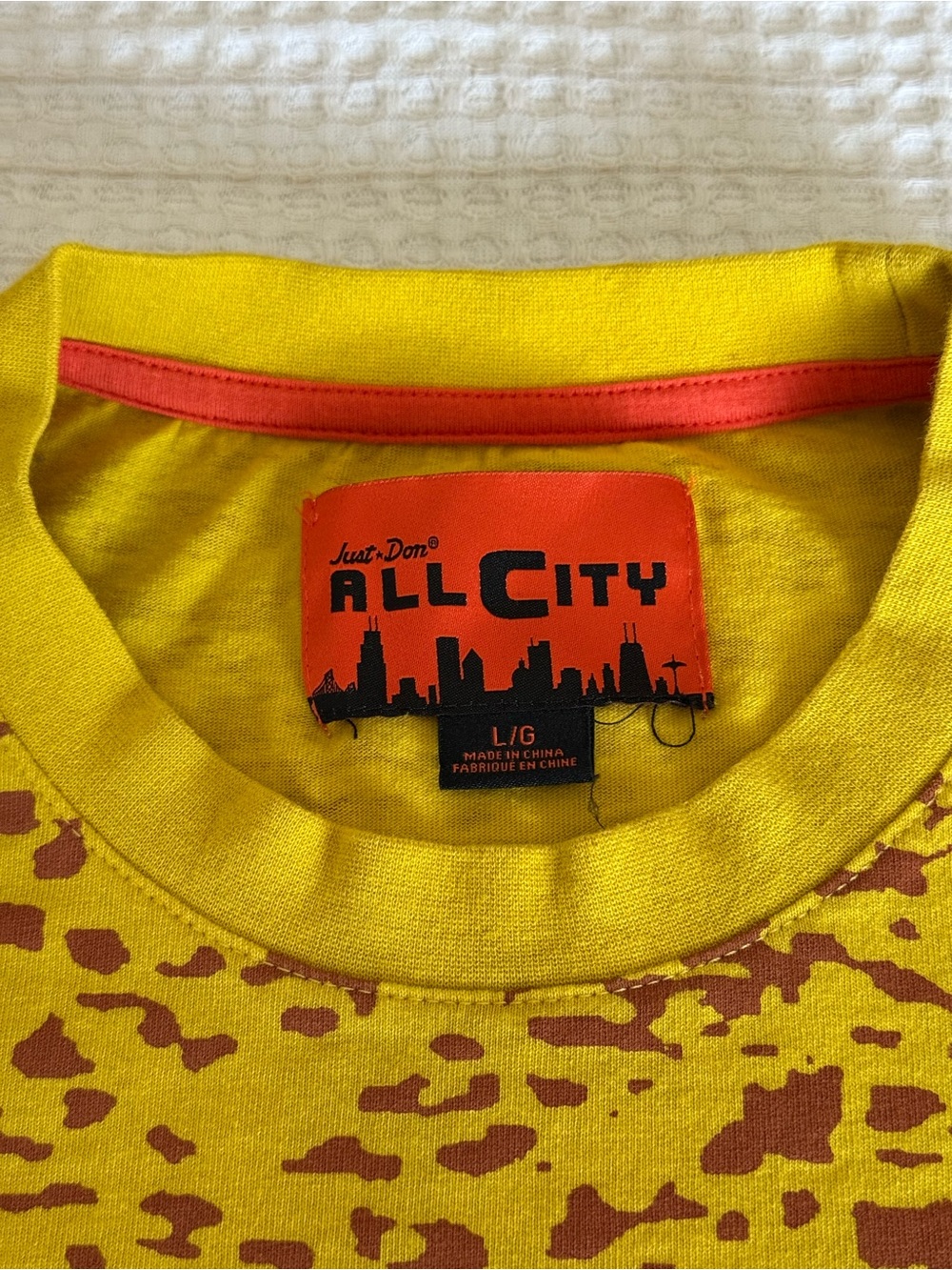 Just Don All City Yellow Short-Sleeve graphic T shirt like new - Picture 4 of 5